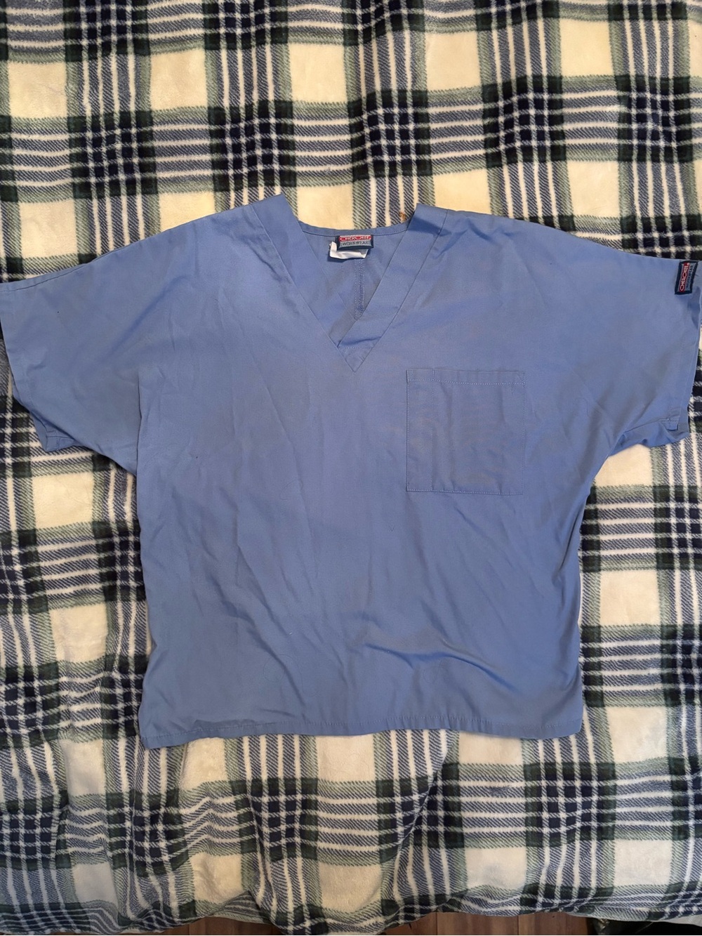 Cherokee Men’s Light Blue V-Neck Medical Scrub Top